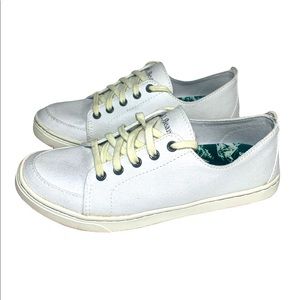 L.L. Bean White Canvas Casual Lace Up Shoes Women’s Size 7